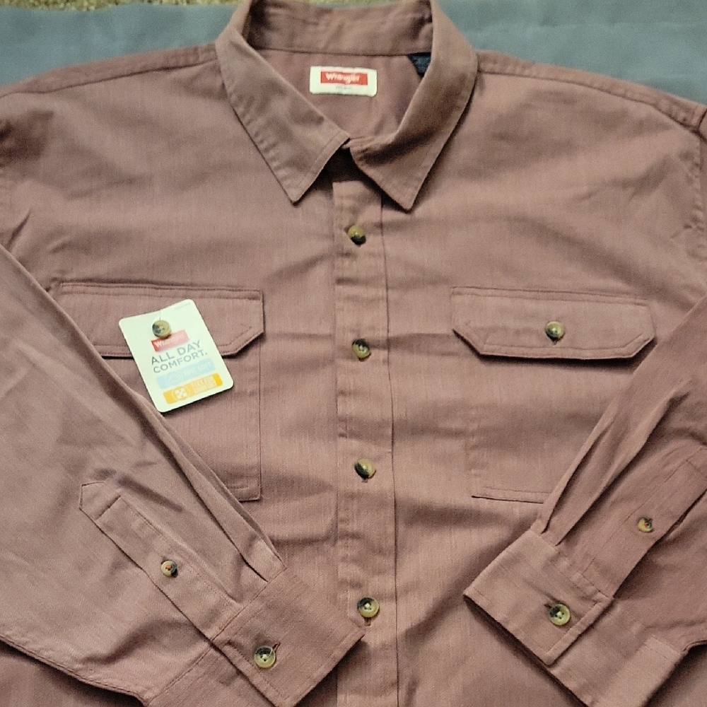 NWT Wrangler 2X Casual  Button Down Shirt
